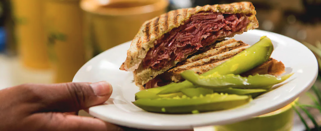 Carnival Splendor - The Carnival Deli